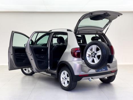 VOLKSWAGEN Crossfox 1.6 4P FLEX, Foto 6