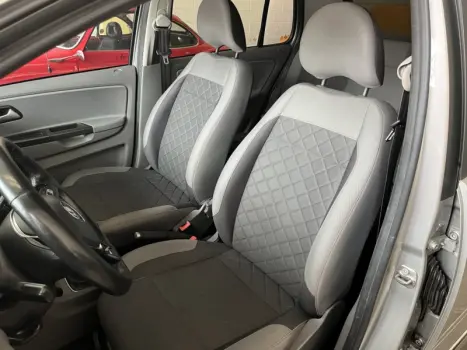 VOLKSWAGEN Fox 1.6 16V 4P MSI HIGHLINE FLEX, Foto 4