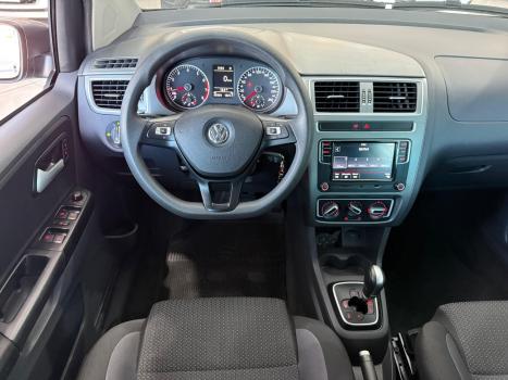 VOLKSWAGEN Fox 1.6 4P FLEX CONNECT I-MOTION AUTOMATIZADO, Foto 3