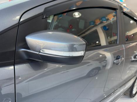 VOLKSWAGEN Fox 1.6 4P FLEX CONNECT I-MOTION AUTOMATIZADO, Foto 14