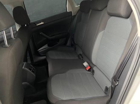 VOLKSWAGEN Nivus 1.0 4P FLEX 200 TSI COMFORTLINE TURBO AUTOMTICO, Foto 11