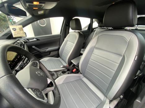 VOLKSWAGEN Nivus 1.0 4P FLEX 200 TSI HIGHLINE TURBO AUTOMTICO, Foto 6