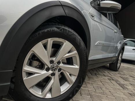VOLKSWAGEN Nivus 1.0 4P FLEX 200 TSI COMFORTLINE TURBO AUTOMTICO, Foto 10