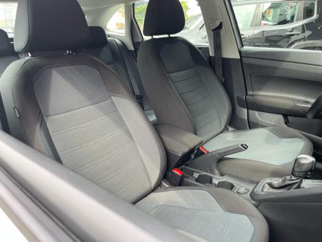 VOLKSWAGEN Nivus 1.0 4P FLEX 200 TSI COMFORTLINE TURBO AUTOMTICO, Foto 17