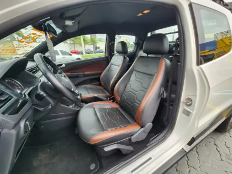 VOLKSWAGEN Saveiro 1.6 G6 CABINE DUPLA CROSS FLEX, Foto 11