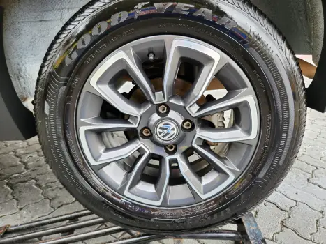 VOLKSWAGEN Saveiro 1.6 G6 CABINE DUPLA CROSS FLEX, Foto 16