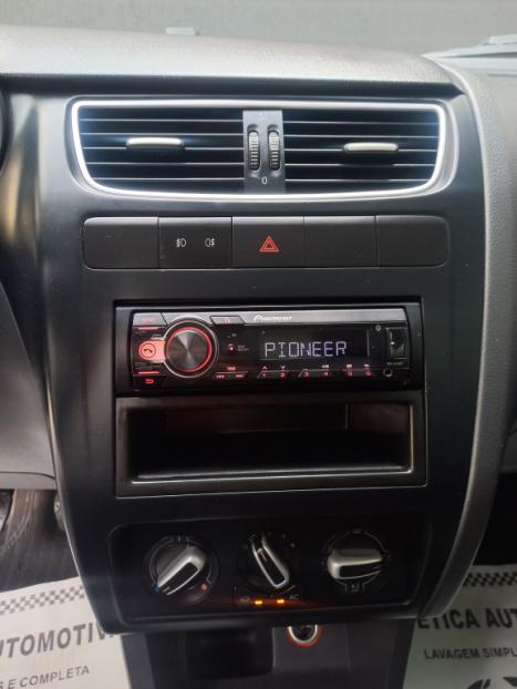 VOLKSWAGEN Space Fox 1.6 4P FLEX, Foto 11