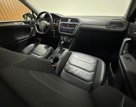 VOLKSWAGEN Tiguan 1.4 250 TSI TOTAL FLEX ALLSPACE COMFORTLINE TURBO AUTOMTICO TIPTRONIC, Foto 4