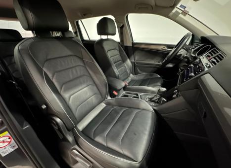 VOLKSWAGEN Tiguan 1.4 250 TSI TOTAL FLEX ALLSPACE COMFORTLINE TURBO AUTOMTICO TIPTRONIC, Foto 6