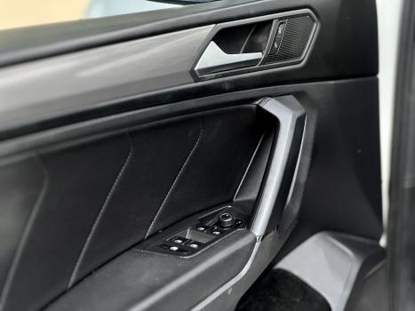 VOLKSWAGEN Tiguan 1.4 250 TSI TOTAL FLEX ALLSPACE COMFORTLINE TURBO AUTOMTICO TIPTRONIC, Foto 5