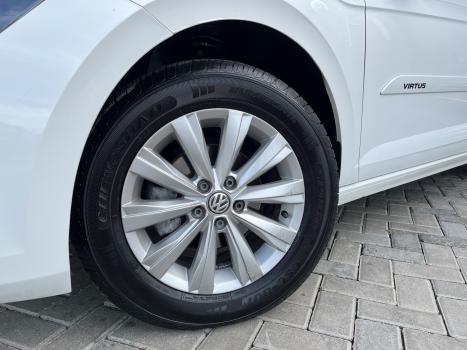 VOLKSWAGEN Virtus 1.6 4P MSI FLEX AUTOMTICO, Foto 4
