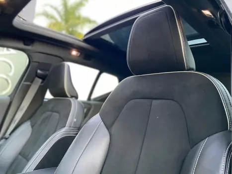 VOLVO XC40 1.5 16V 4P T5 RECHARGE HBRIDO R-DESIGN GEARTRONIC AUTOMTICO, Foto 7