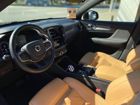 VOLVO XC40 1.5 16V 4P T5 RECHARGE HBRIDO INSCRIPTION GEARTRONIC AUTOMTICO, Foto 5