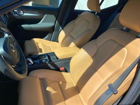 VOLVO XC40 1.5 16V 4P T5 RECHARGE HBRIDO INSCRIPTION GEARTRONIC AUTOMTICO, Foto 8