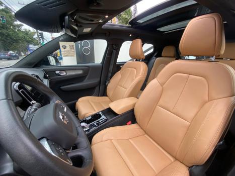VOLVO XC40 1.5 16V 4P T5 RECHARGE HBRIDO INSCRIPTION GEARTRONIC AUTOMTICO, Foto 6