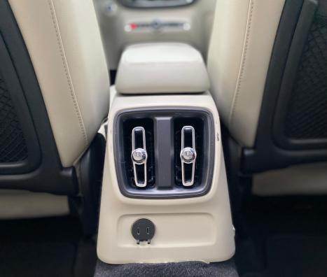 VOLVO XC40 1.5 16V 4P T5 RECHARGE HBRIDO INSCRIPTION GEARTRONIC AUTOMTICO, Foto 16