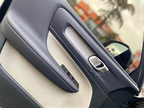 VOLVO XC40 1.5 16V 4P T5 RECHARGE HBRIDO INSCRIPTION GEARTRONIC AUTOMTICO, Foto 17