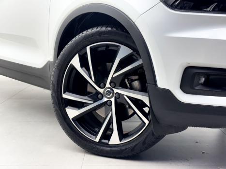 VOLVO XC40 2.0 16V 4P T5 TURBO R-DESIGN AWD GEARTRONIC AUTOMTICO, Foto 3