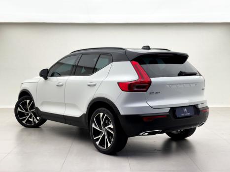 VOLVO XC40 2.0 16V 4P T5 TURBO R-DESIGN AWD GEARTRONIC AUTOMTICO, Foto 5