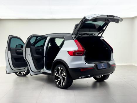 VOLVO XC40 2.0 16V 4P T5 TURBO R-DESIGN AWD GEARTRONIC AUTOMTICO, Foto 7