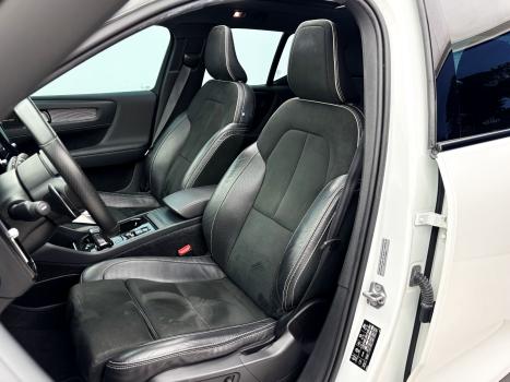 VOLVO XC40 2.0 16V 4P T5 TURBO R-DESIGN AWD GEARTRONIC AUTOMTICO, Foto 16