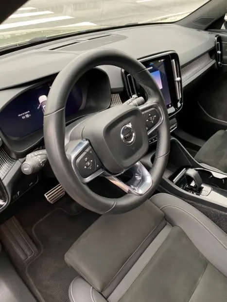 VOLVO XC40 P8 RECHARGE ELECTRIC BEV PURE AWD, Foto 6