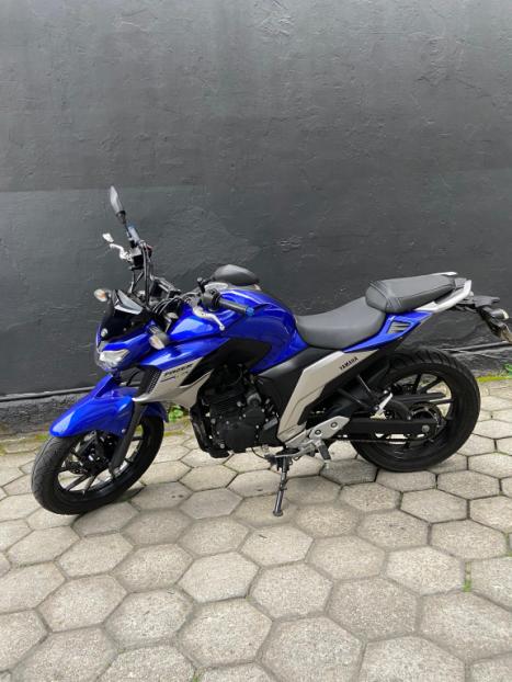 YAMAHA FZ 25 250 Fazer Flex , Foto 2