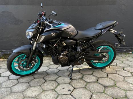 YAMAHA MT-07 700 ABS, Foto 2