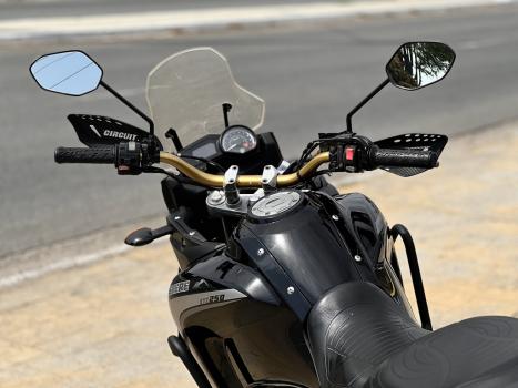 YAMAHA XTZ 250 TENER, Foto 2