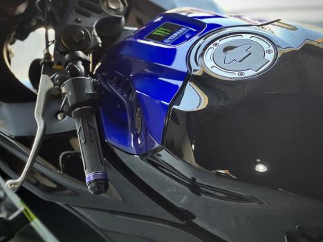 YAMAHA YZF R3 320 ABS, Foto 4