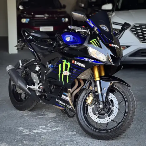 YAMAHA YZF R3 320 ABS, Foto 5