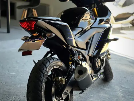 YAMAHA YZF R3 320 ABS, Foto 6