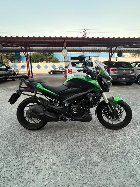 BAJAJ Dominar 400 - Foto