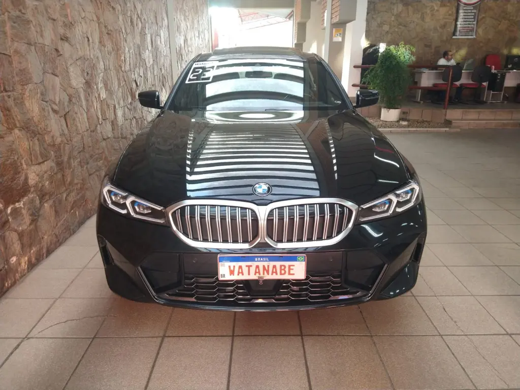 BMW 320I