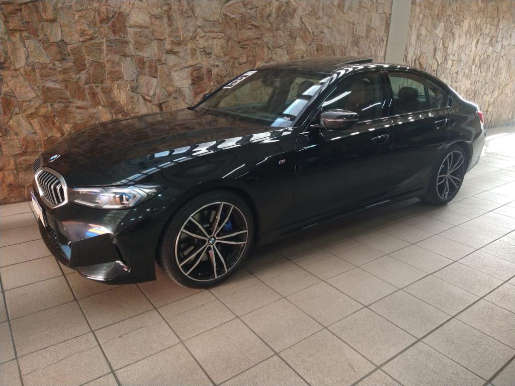 BMW 320I - Foto