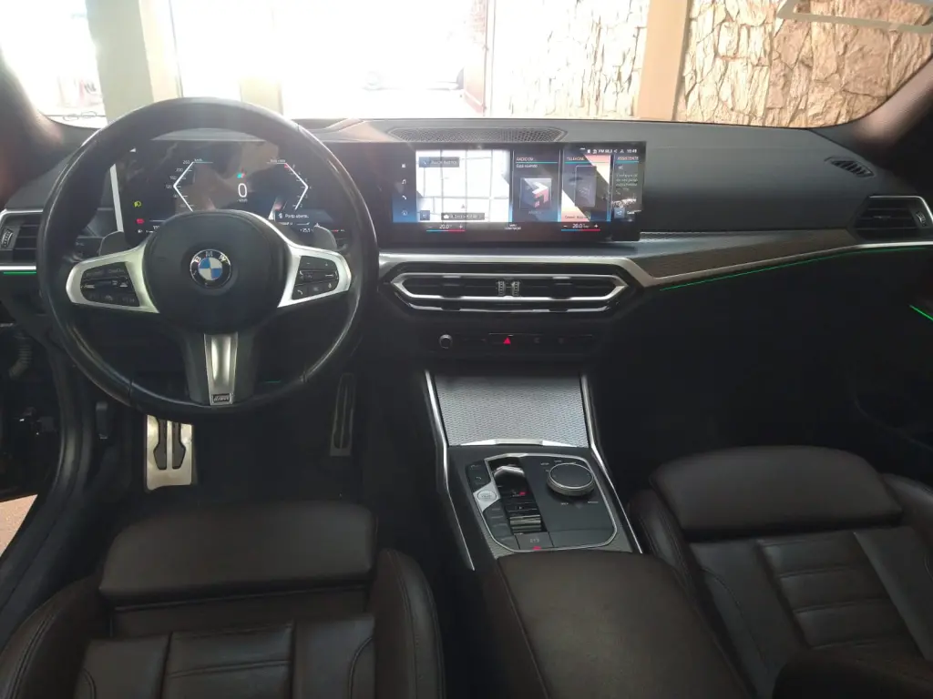BMW 320I - Foto