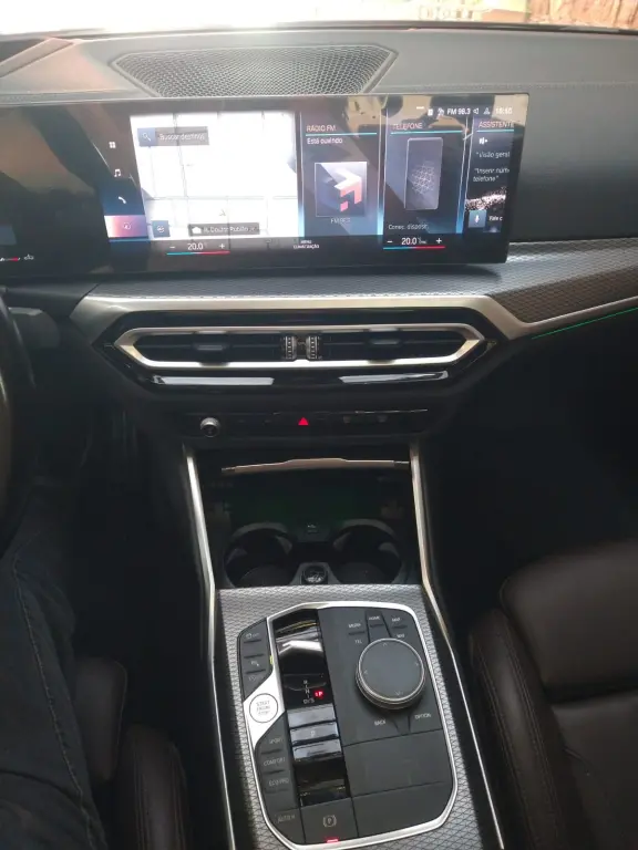 BMW 320I - Foto
