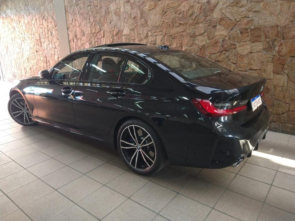 BMW 320I - Foto