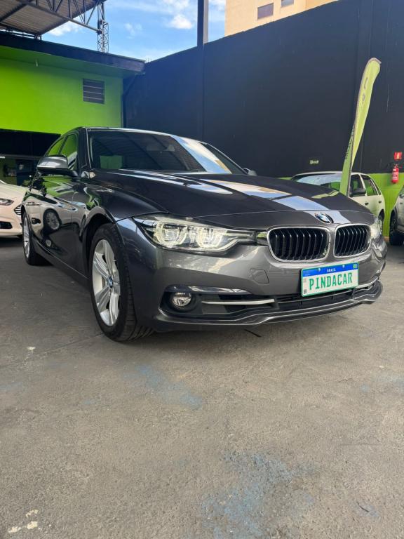 BMW 320I - Foto