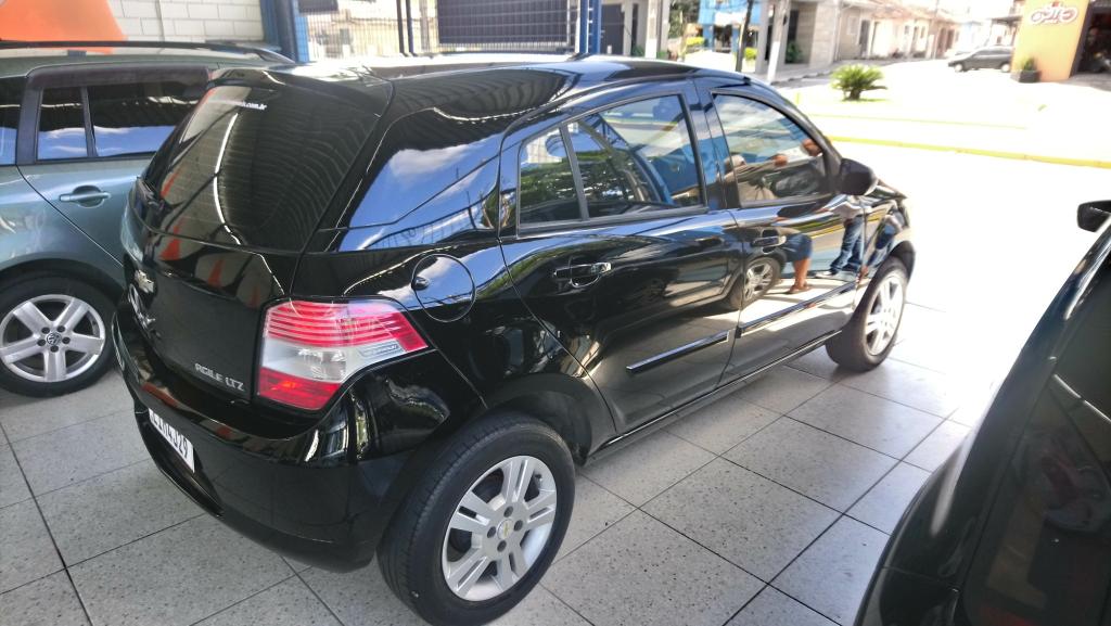 CHEVROLET Agile - Foto