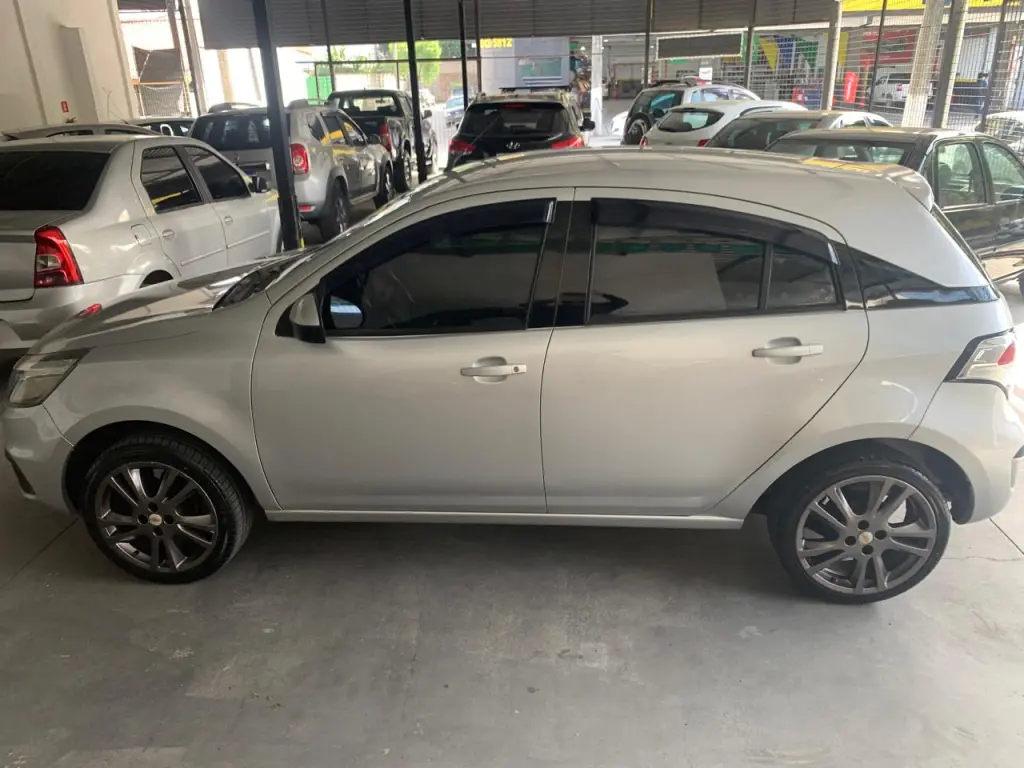 CHEVROLET Agile - Foto