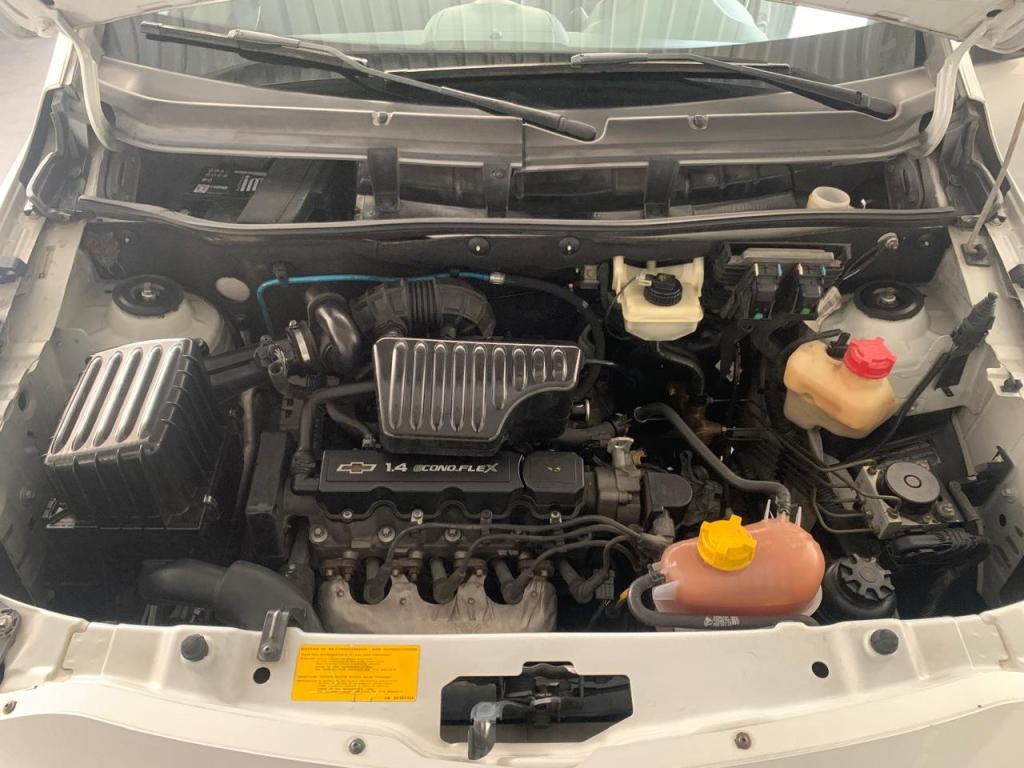 CHEVROLET Agile - Foto