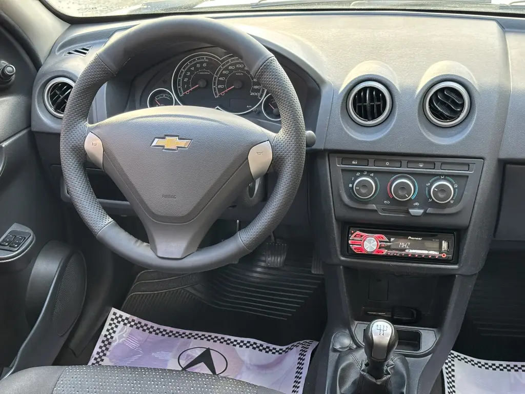 CHEVROLET Celta - Foto