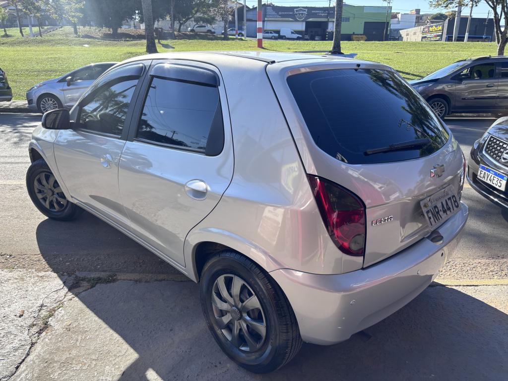 CHEVROLET Celta - Foto
