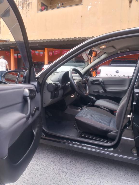 CHEVROLET Classic Sedan - Foto