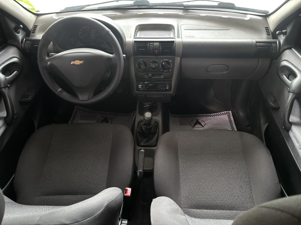 CHEVROLET Classic Sedan - Foto