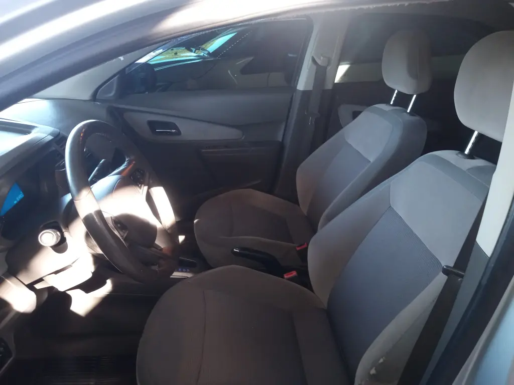 CHEVROLET Cobalt - Foto