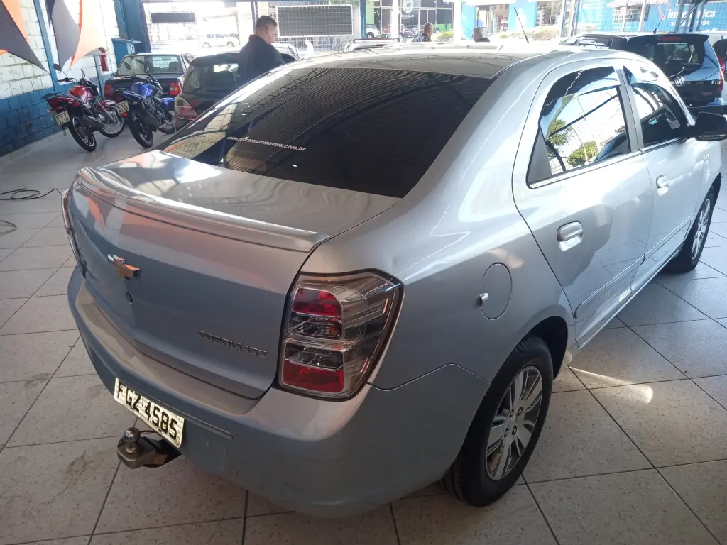 CHEVROLET Cobalt - Foto
