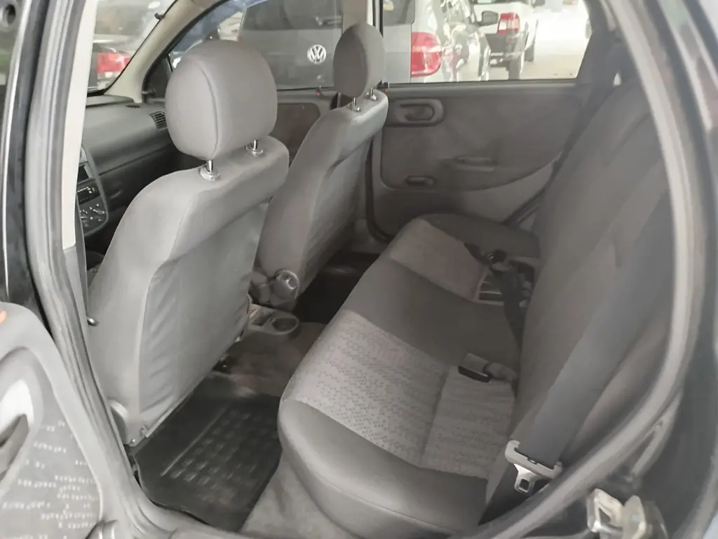 CHEVROLET Corsa Hatch - Foto