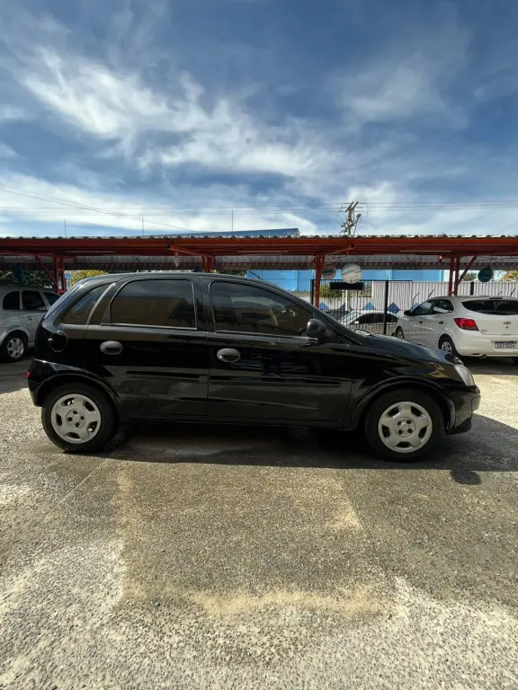 CHEVROLET Corsa Hatch - Foto